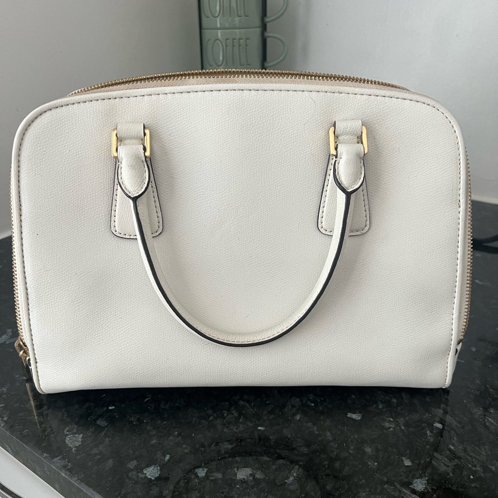 Michael Kors rehab bag - Picture 3 of 6